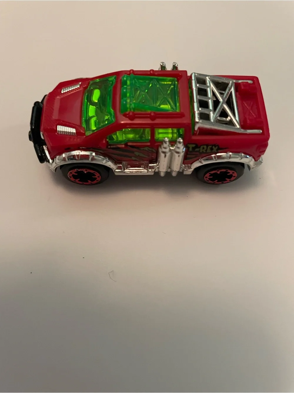 Zuru Red Truck Machines T-REX Attack Vehicle Car 1:64 Scale Red Wheels